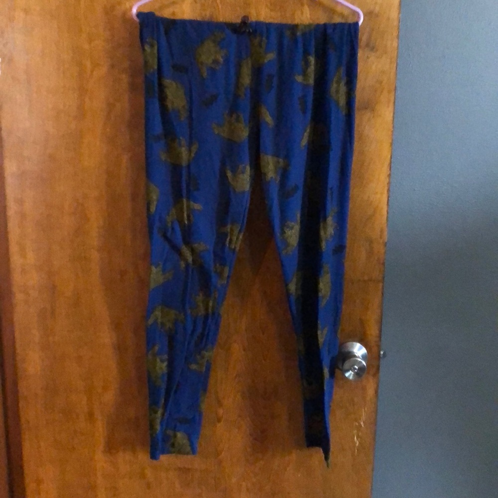 Bear leggings